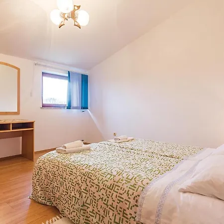 Gorgeous In Barban-rebici With Kitchen * Rebici