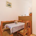 Apartment Two-Bedroom Apartment In Barban-Rebici