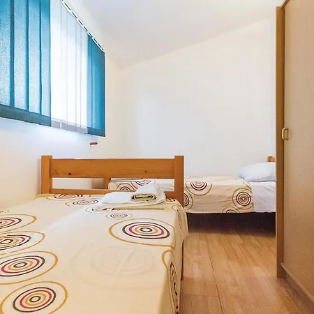 Two-bedroom In Barban-rebici Rebici